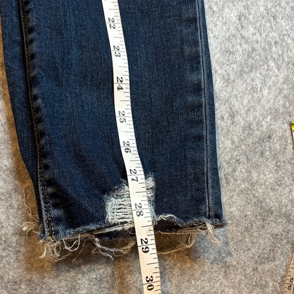 💥 Hudson Nico Skinny Jeans • Size 26 • Medium-Dark Wash w/Frayed Hem 💥 - Picture 4 of 13